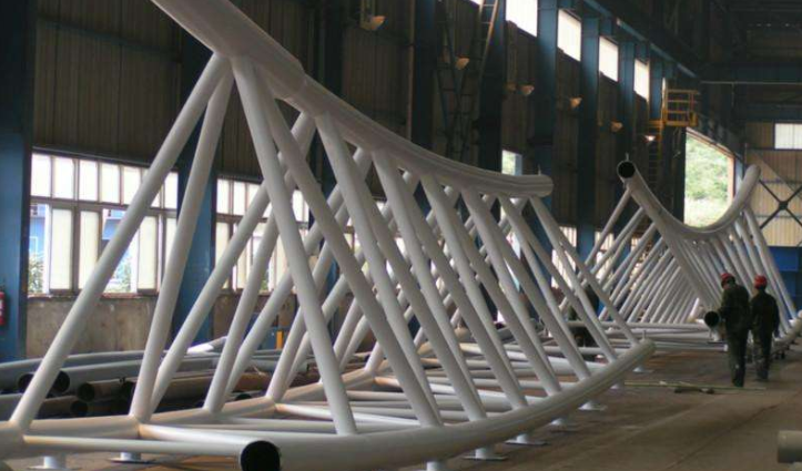 汕尾管廊钢结构与桁架结构的管道支架应该如何区分